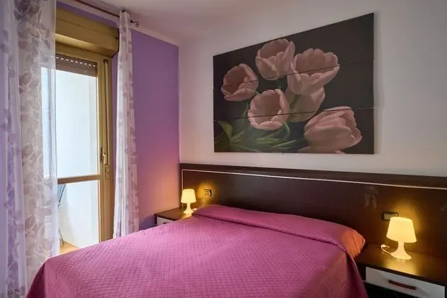 Tek Büyük veya İki Ayrı Yataklı Oda, Balkon
