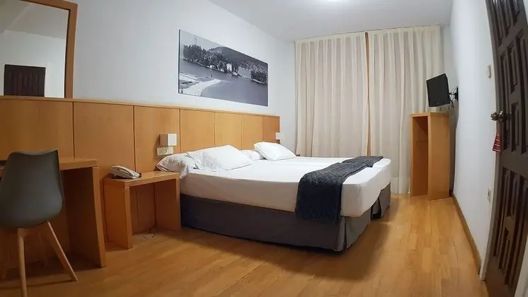 Tek Büyük veya İki Ayrı Yataklı Oda