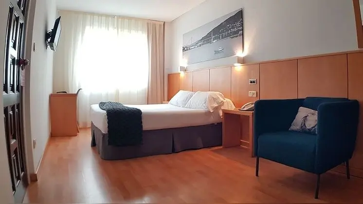 Tek Büyük veya İki Ayrı Yataklı Oda