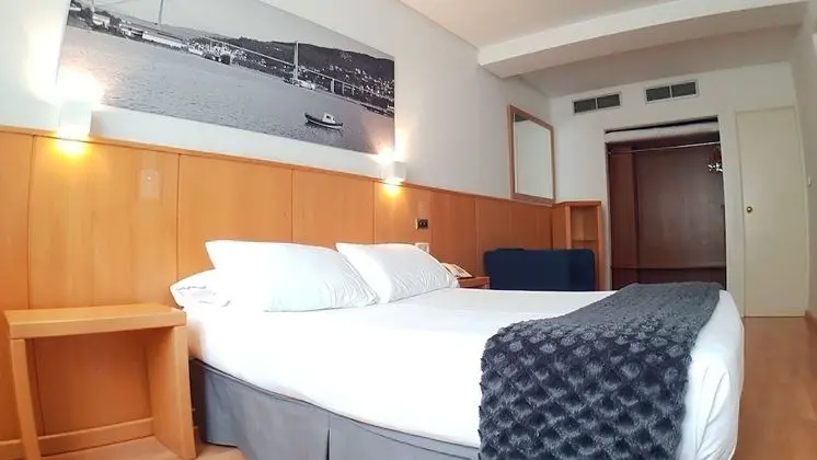 Tek Büyük veya İki Ayrı Yataklı Oda