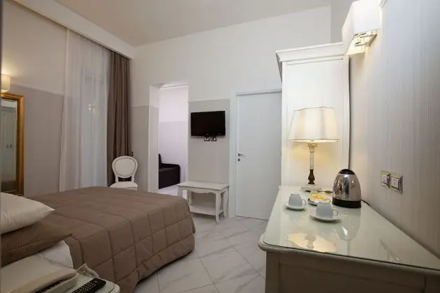 Stüdyo (with Sofa)