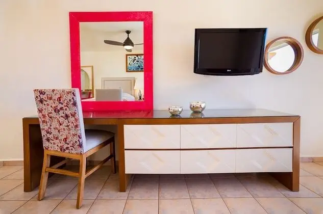 One Bedroom Suite