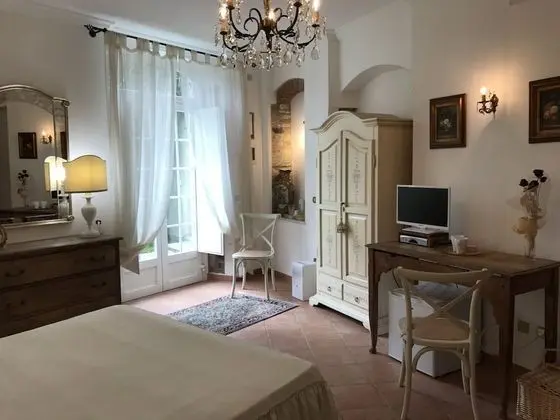 Üç Kişilik Oda