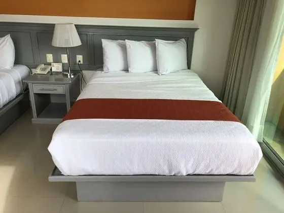 Tek Büyük Yataklı Oda, Balkon