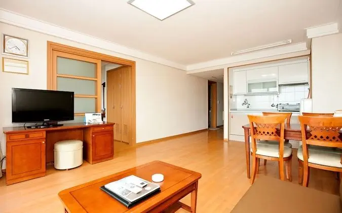 Sono Moon Suite (Kitchen/Standard/Bed) - Bed Type Randomly Assigned