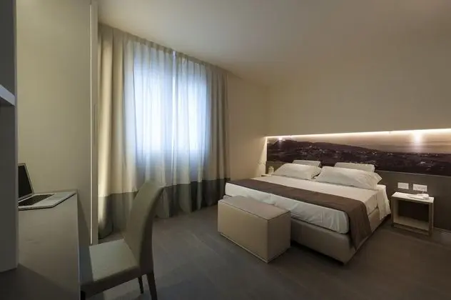 Standard Tek Büyük veya İki Ayrı Yataklı Oda