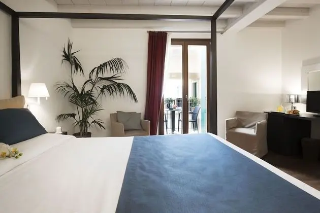 Standard Üç Kişilik Oda