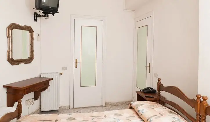 Economy Tek Kişilik Oda