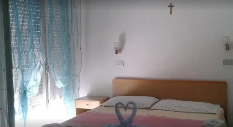 Tek Büyük Yataklı Oda, Birden Çok Yatak