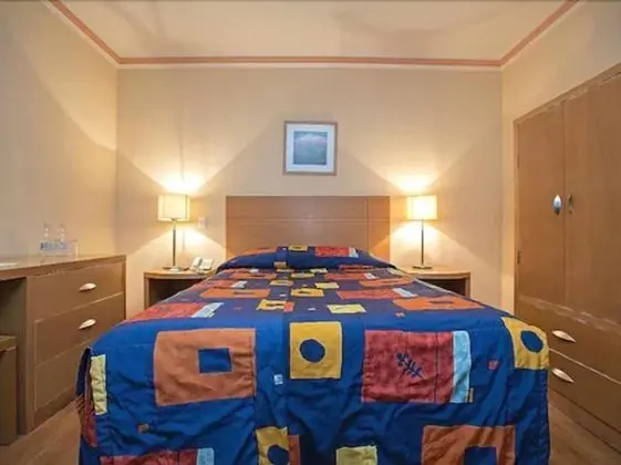 Standard Room, 1 King Bed