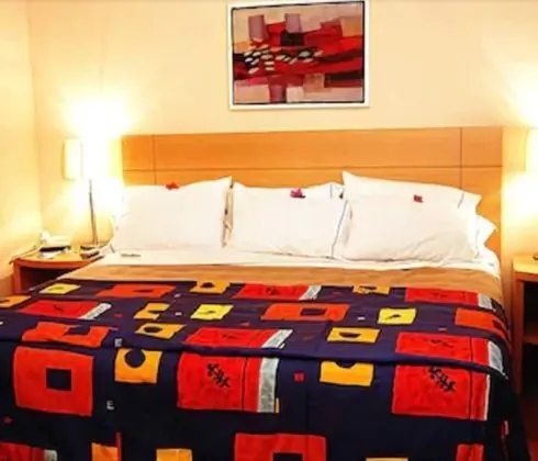Standard Room, 1 King Bed