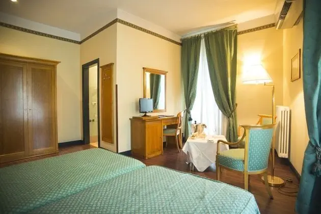 Standard Tek Büyük veya İki Ayrı Yataklı Oda