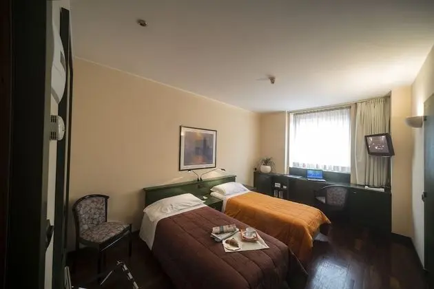 Camera doppia con due letti singoli