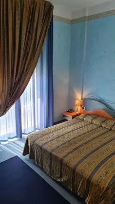 Comfort Tek Büyük veya İki Ayrı Yataklı Oda