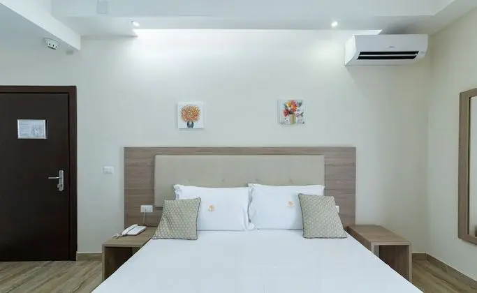 Büyük Yataklı Tek Kişilik Oda