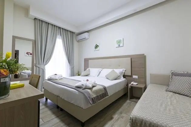 Standard Tek Büyük Yataklı Oda