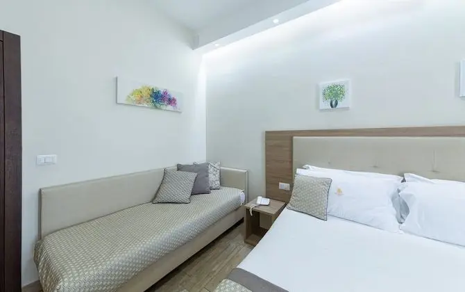 Standard Tek Büyük Yataklı Oda