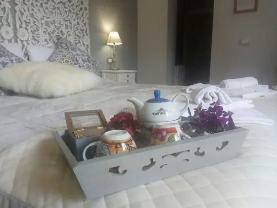 Deluxe Tek Büyük Yataklı Oda, 1 Yatak Odası, Teras, Havuz Manzaralı