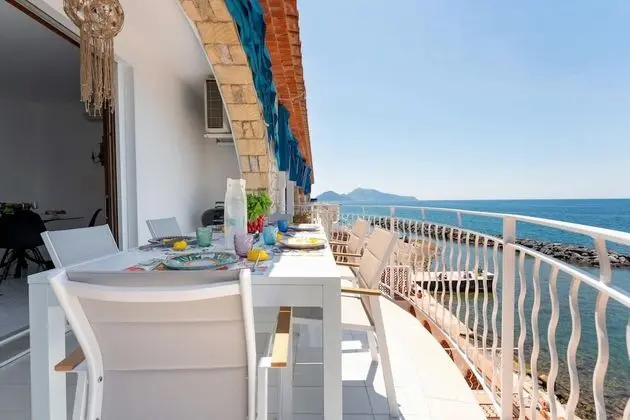 Villa, Sigara İçilebilir