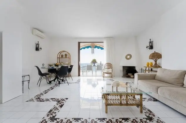 Villa, Sigara İçilebilir