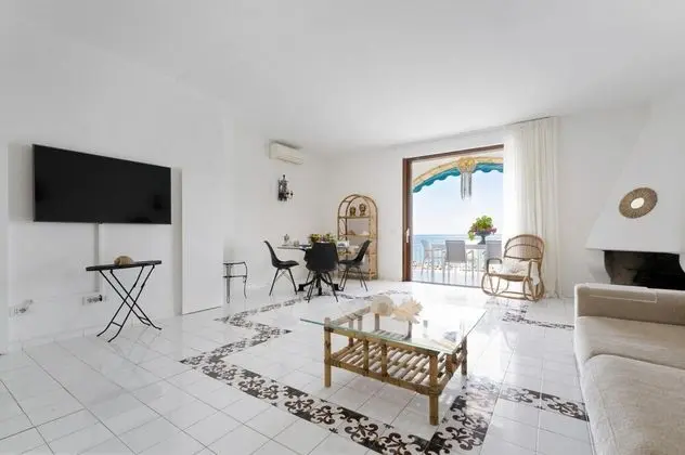 Villa, Sigara İçilebilir