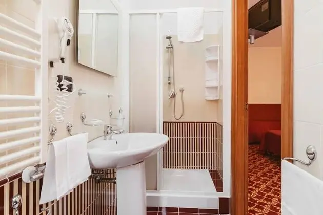 Tek Büyük veya İki Ayrı Yataklı Oda