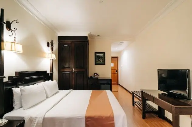 Deluxe Tek Büyük Yataklı Oda