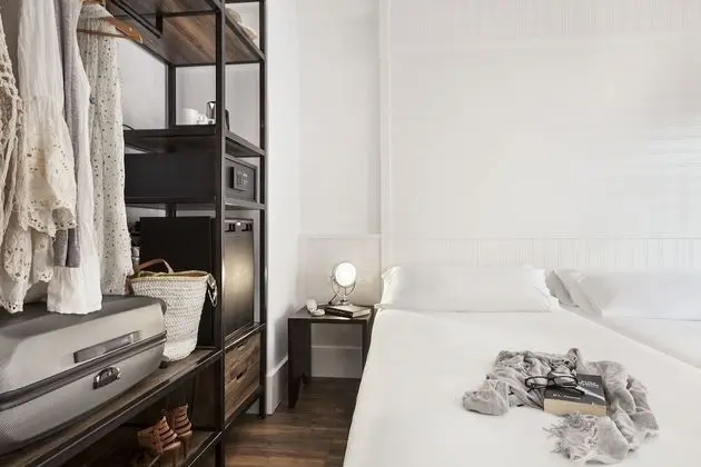 Tek Büyük Yataklı Oda, Balkon