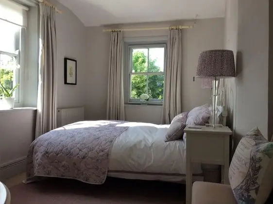 Standard Tek Büyük Yataklı Oda (Room 2)