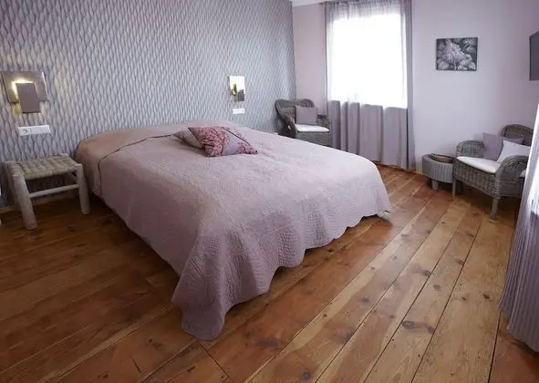 Comfort Tek Büyük Yataklı Oda