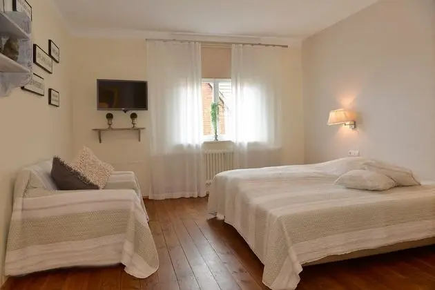 Comfort Tek Büyük Yataklı Oda