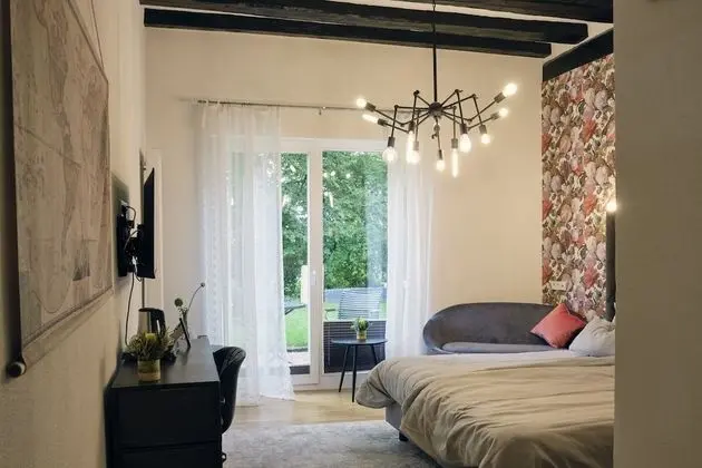 Romantic Tek Büyük Yataklı Oda