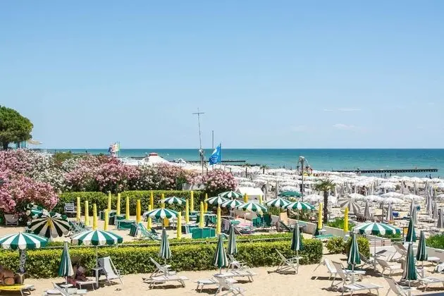 Tek Kişilik Oda, Balkon, Kısmi Deniz Manzaralı