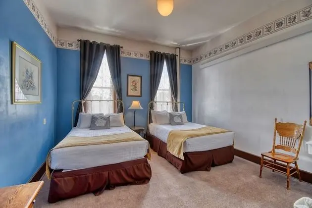 Oda, 2 Çift Kişilik Yatak