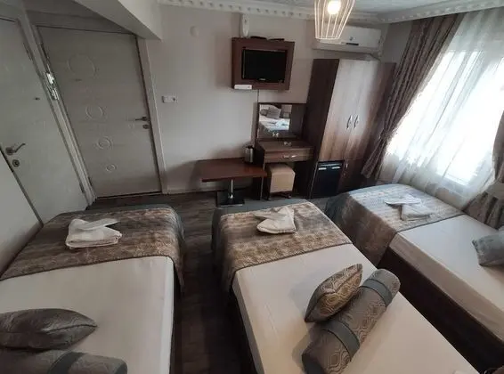 Deluxe Triple Room