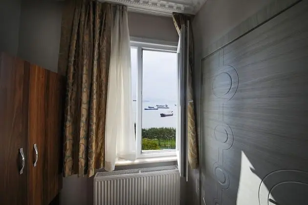 Family Triple Room, Sea View