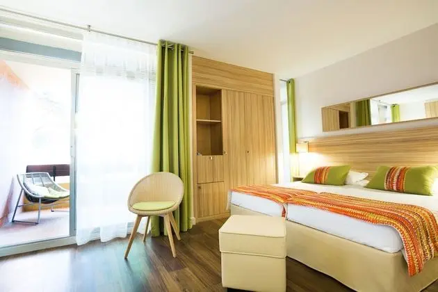 Comfort Üç Kişilik Oda, Teras