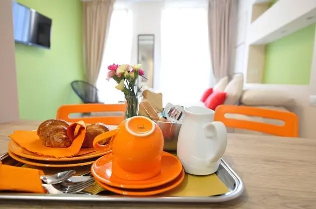 Junior Süit, 1 Büyük (Queen) Boy Yatak ve Çekyat, Sigara İçilmez