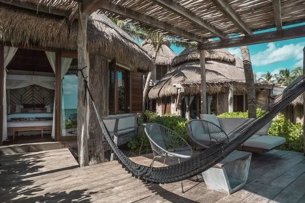 Master Suite Oceanfront big terrace