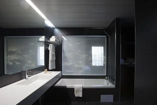 Deluxe Süit, Nehir Manzaralı