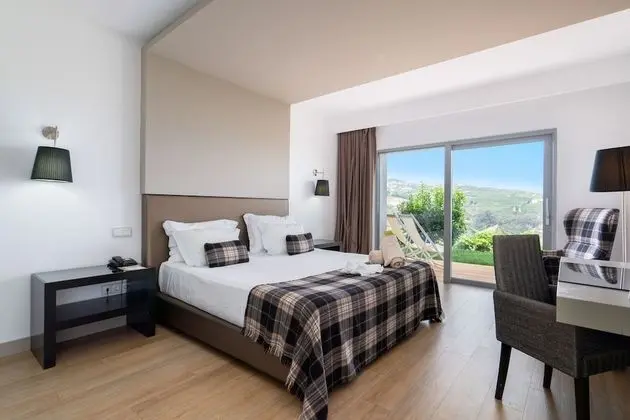 Deluxe Tek Büyük Yataklı Oda, 1 Çift Kişilik Yatak, Nehir Manzaralı