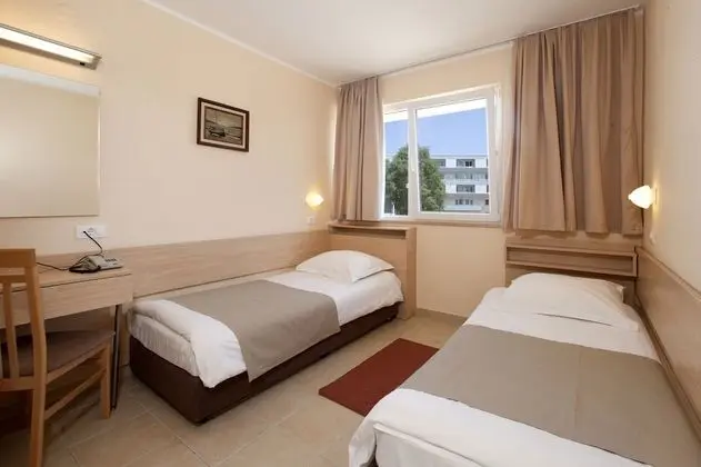 Economy room