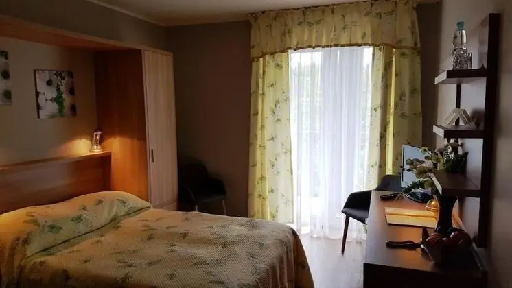 Standard Tek Büyük Yataklı Oda