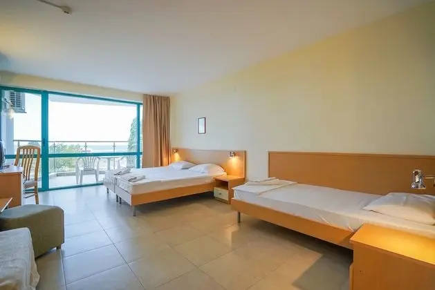 Tek Büyük Yataklı Oda, Balkon, Deniz Manzaralı