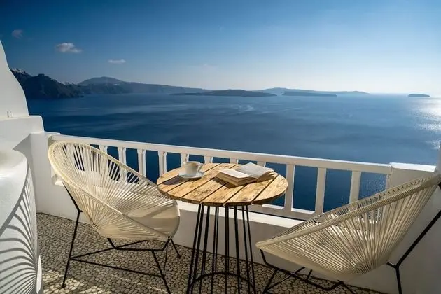 Classic Oda, Sıcak Su Küveti (Caldera View)