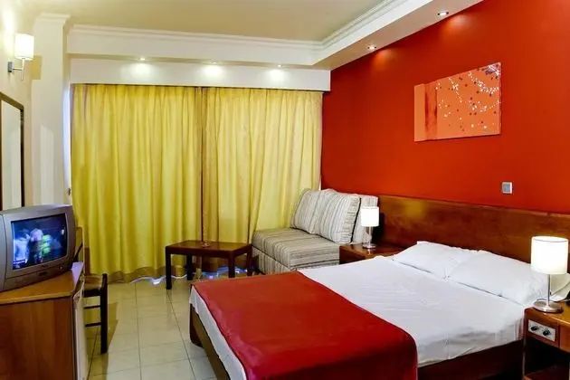 Dört Kişilik Oda (2 Adults + 2 Children)