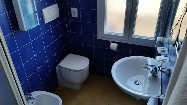 Standard Tek Büyük veya İki Ayrı Yataklı Oda, Balkon