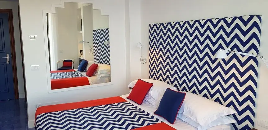 1 Çift Kişilik Veya 2 Tek Kişilik Yatak Sea View