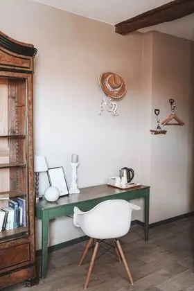 Classic Tek Büyük Yataklı Oda