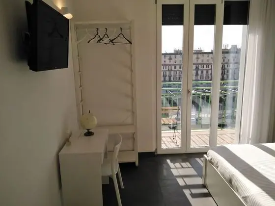 Tek Büyük Yataklı Oda, Balkon